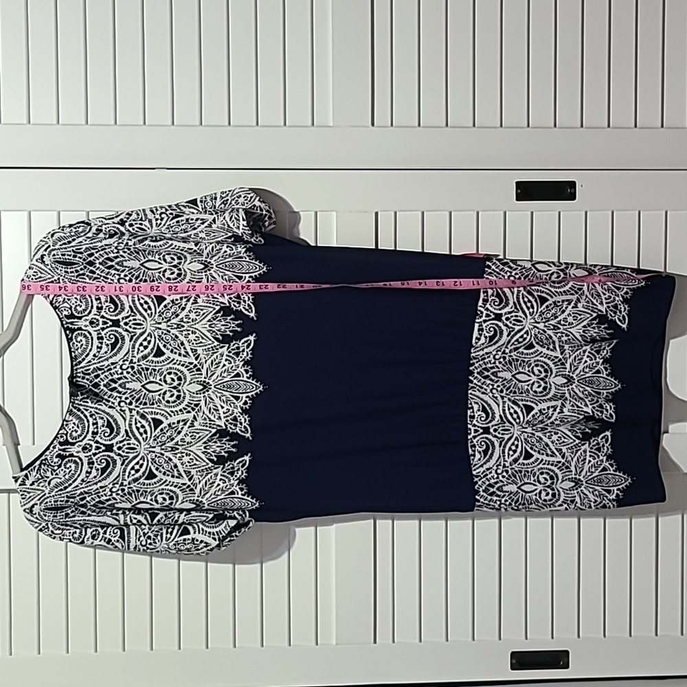 BCBG Max Azria dress, size XS, navy blue with white lacy print, dolman sleeves